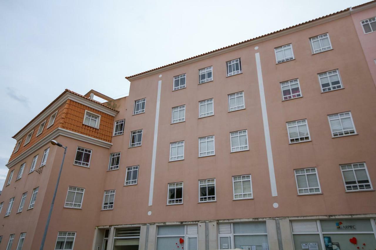 Apartamento Tejo Cacilhas Exterior photo